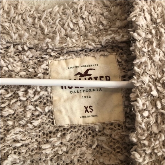 Cream Popcorn Knit Hollister Cardigan Sweater - Picture 5 of 6